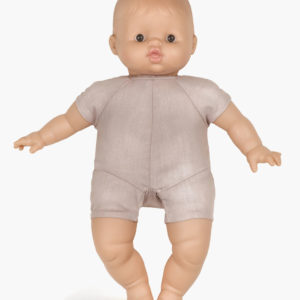 minikane-collection-accessoires-et-dressing-poupees-babies-28cm-gaspard-petit-garcon-europe-debout