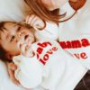 le-sweat-baby-love-en-coton-bio-creme-emoi-emoi