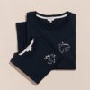 le-t-shirt-brode-baby-bird-en-coton-bio-charbon-emoi-emoi