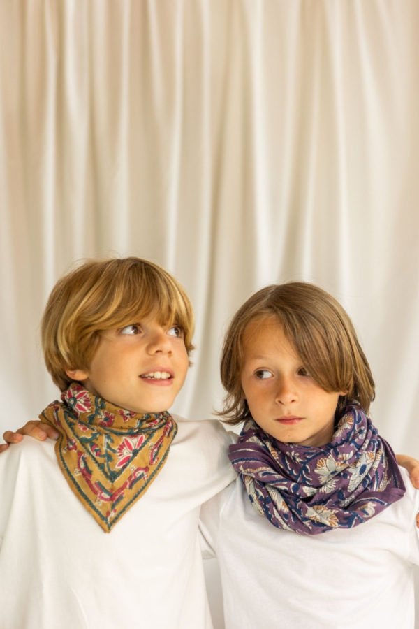 foulard-latika-bird-prune-apaches-collections