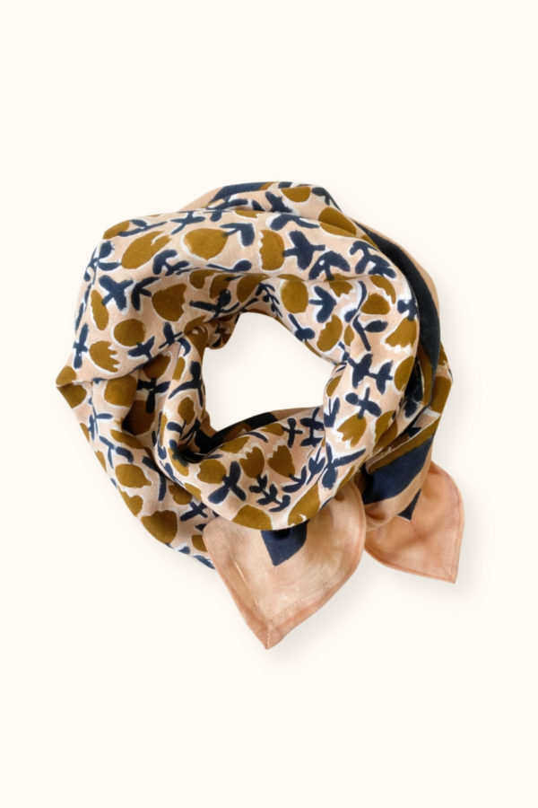 Foulard Latika Tulipe Macadamia L'Instant Créatif