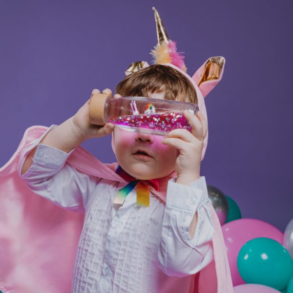 petit-boum-bouteille-sensorielle-move-magic-rainbow