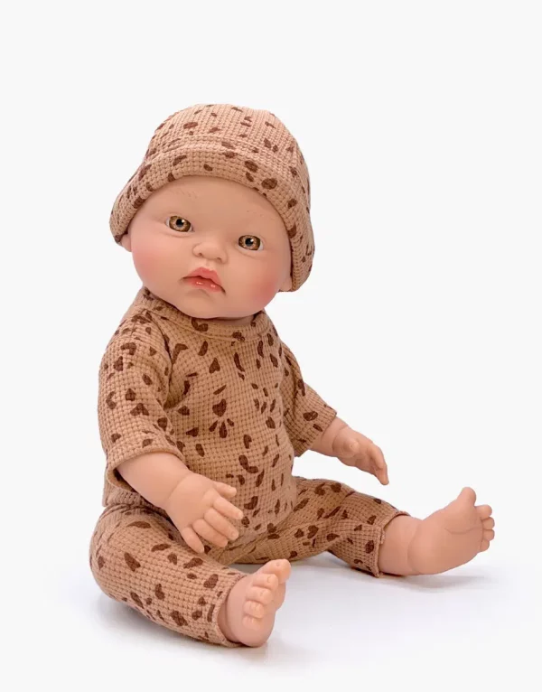 minikane-poupon-cuties-octave-et-son-ensemble-top-manches-longues-legging-maille-galet-cassonade-avec-bonnet