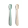 cuillere-cambridge-blue-shifting-sand-silicone-mushie