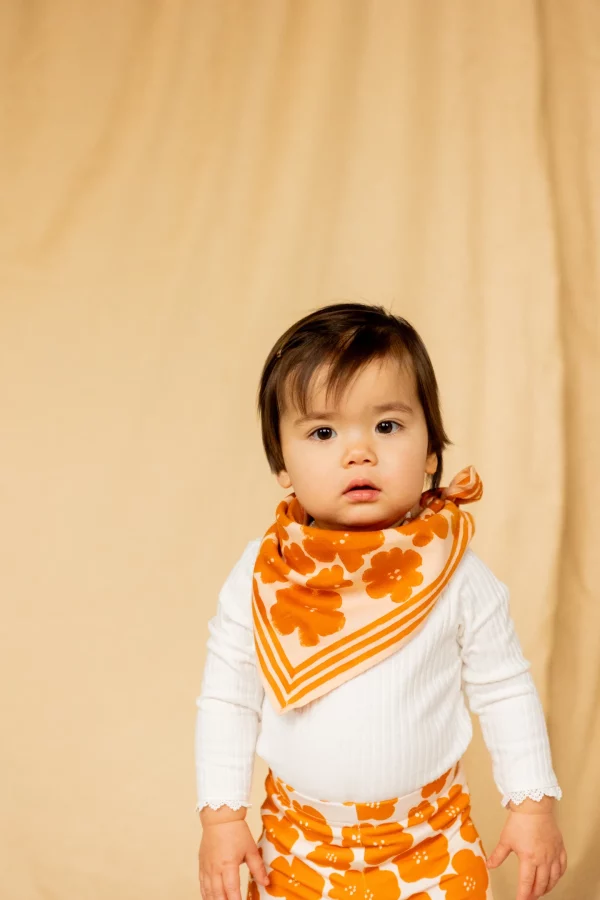 small-foulard-manika-flora-bold-orange-apaches