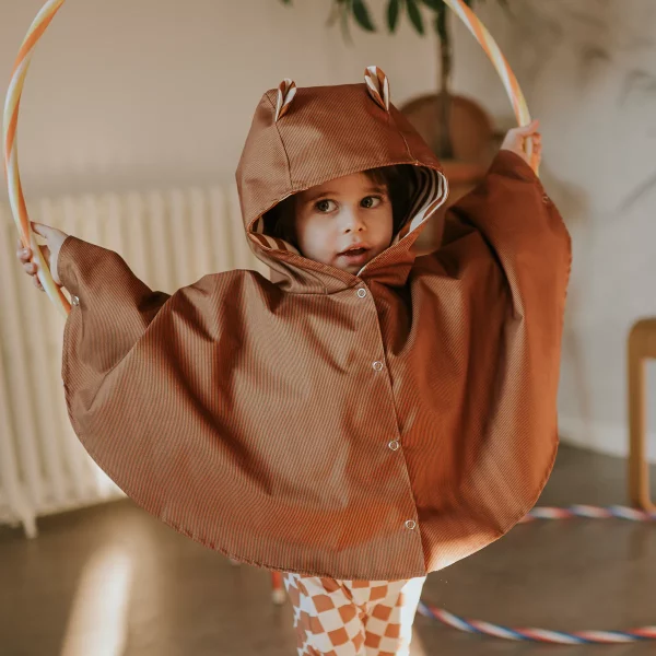 Poncho-de-pluie-graou-camel-rien-que-des-betises