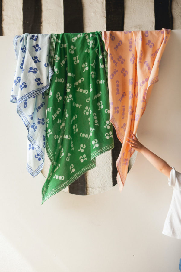 big-foulard-latika-cool-perroquet-apaches