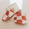 chaussons-bain-anti-uv-damier-rien-que-des-betises