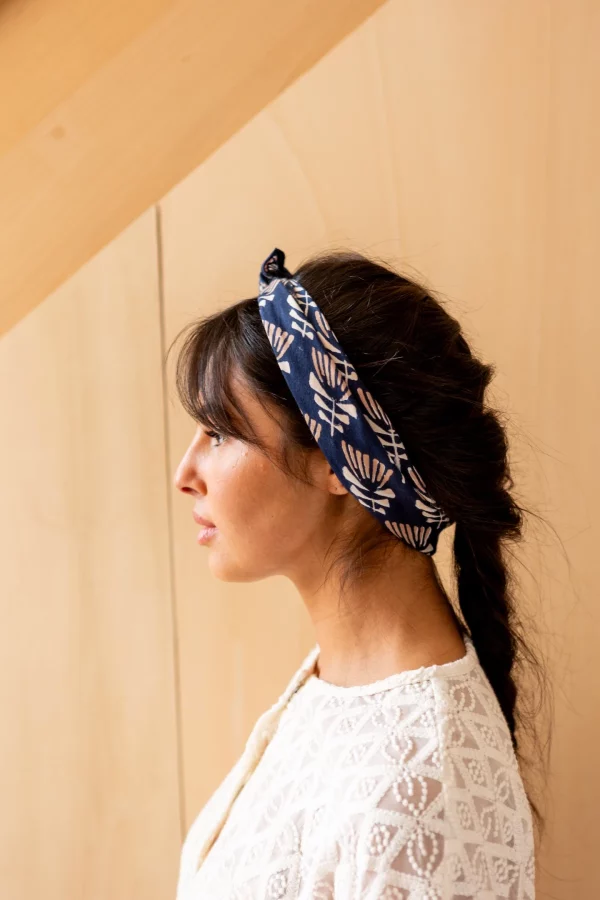 small-foulard-manika-tresse-graphite-apaches