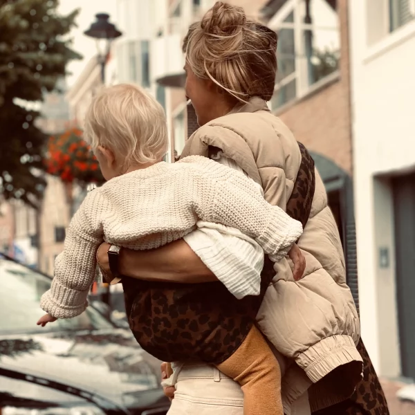 porte-bebe-leopard-marron-wildride