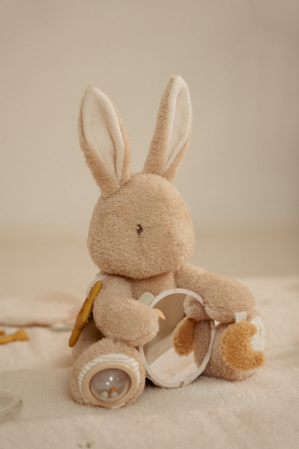 Peluche-activités-Lapin-Newborn-little-dutch