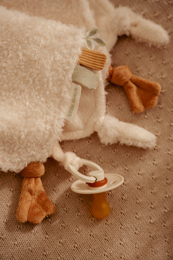 doudou-carre-oie-newborn-little-dutch-02