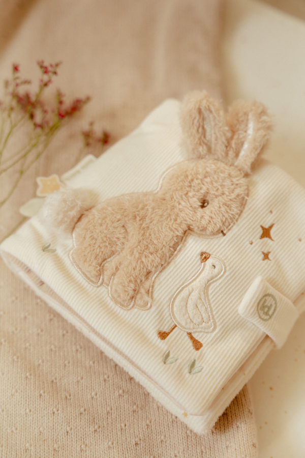 livre-activites-tissu-newbord-little-dutch
