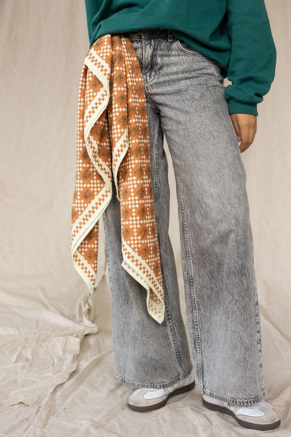 foulard-latika-tigro-rust-apaches