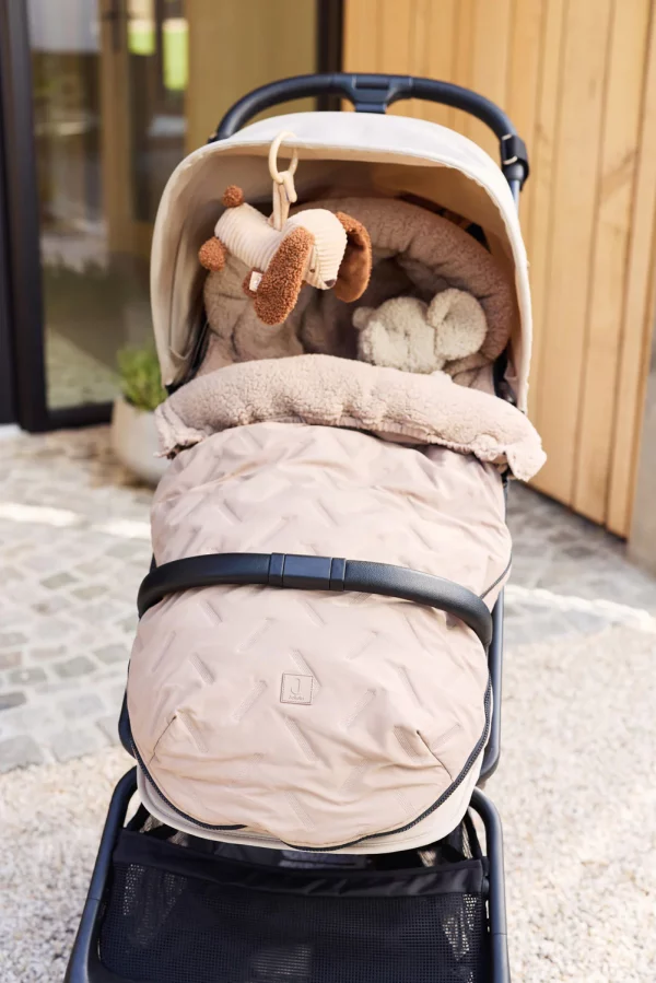 chanceliere-buggystroller-embossed-milky-coffee-jollein