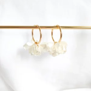 creoles-peony-blanc-nacre-atelier-artemis