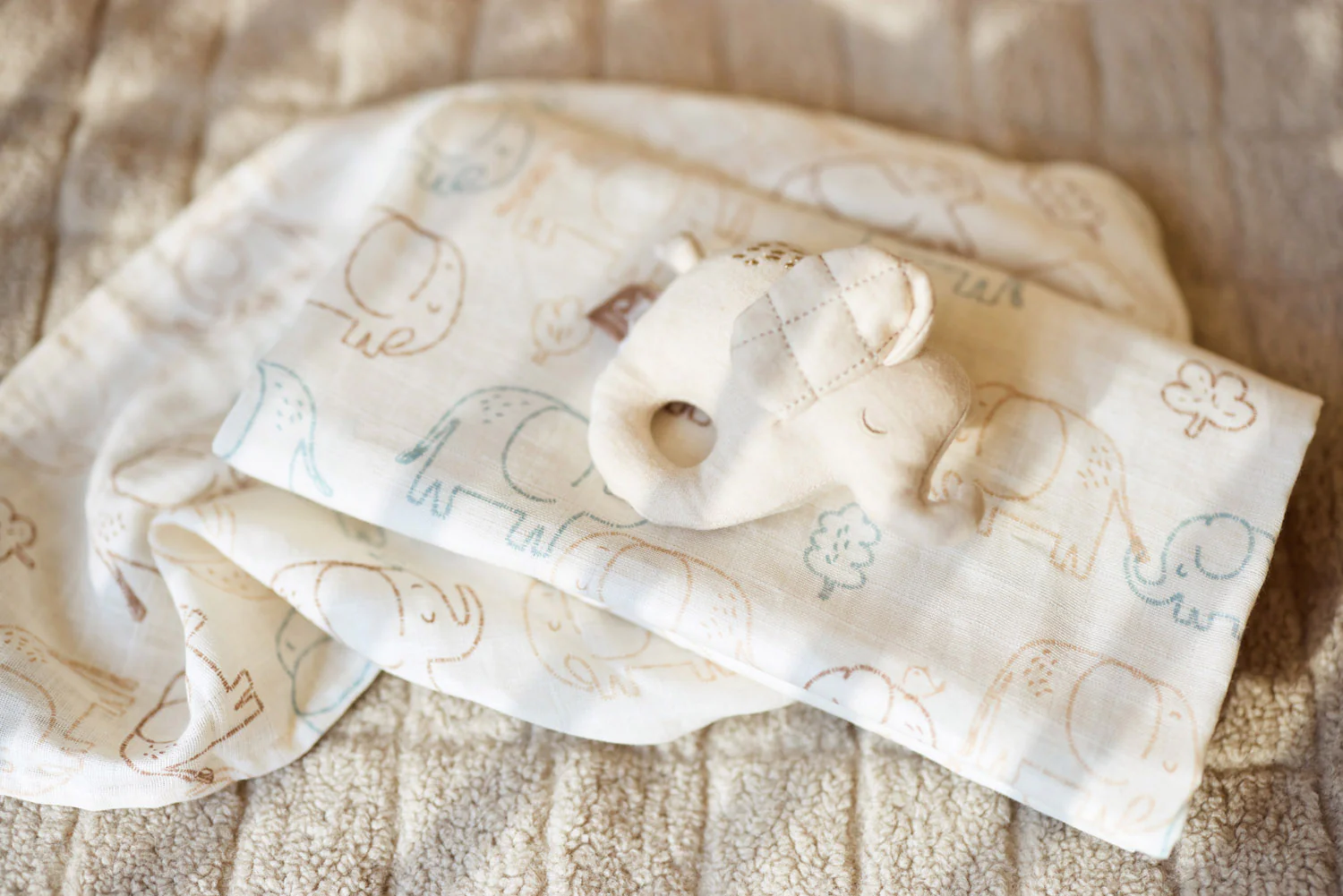 lange-gaze-de-coton-small-70x70cm-elephant-tales-jollein