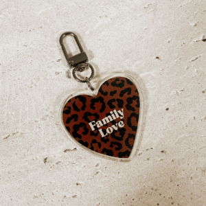 porte-cle-leopard-marron-fonce-family-love-mon-petit-leon
