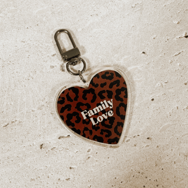porte-cle-leopard-marron-fonce-family-love-mon-petit-leon