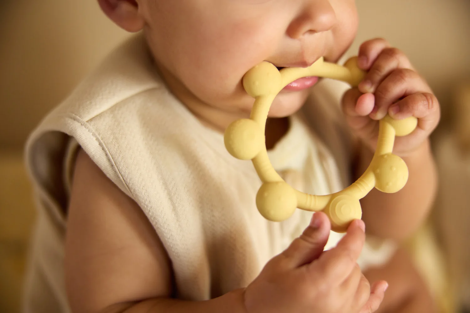 anneau-de-dentition-sun-vanille-jollein