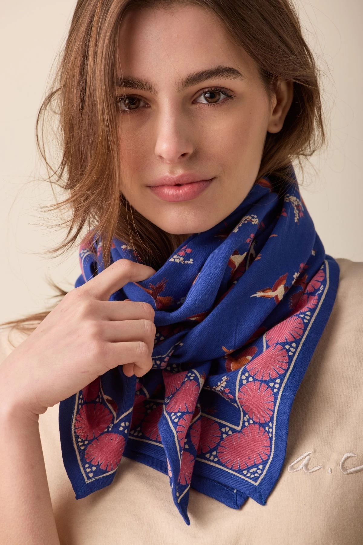 big-foulard-latika-cerisier-solo-el-sol-bleu-cerisier-apaches