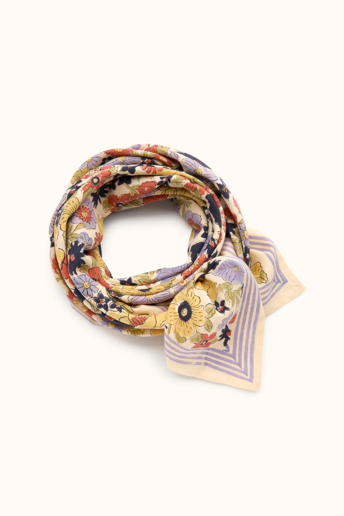 big-foulard-latika-joy-take-away-joy-iris-apaches