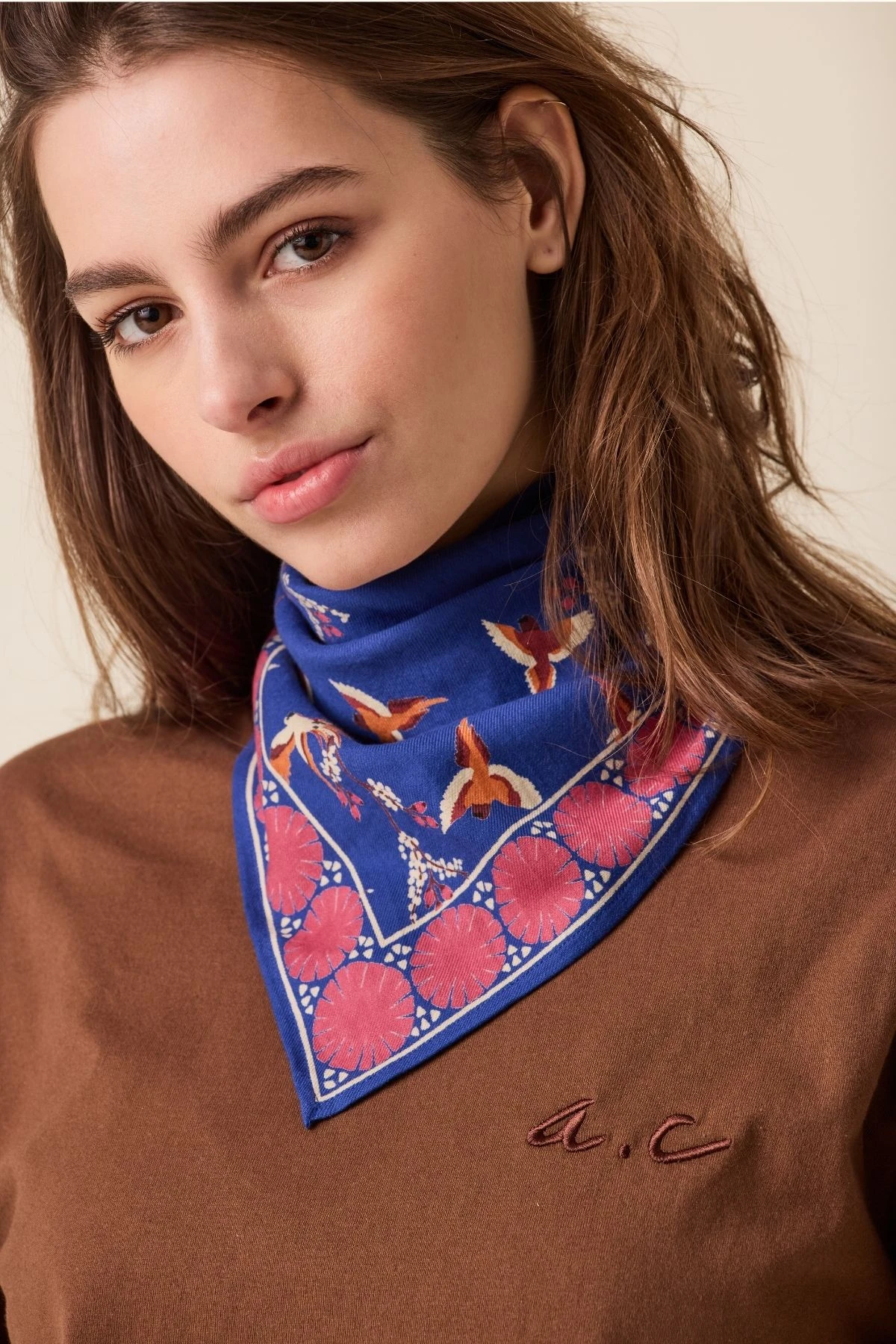 small-foulard-manika-cerisier-solo-el-sol-bleu-royal-apaches