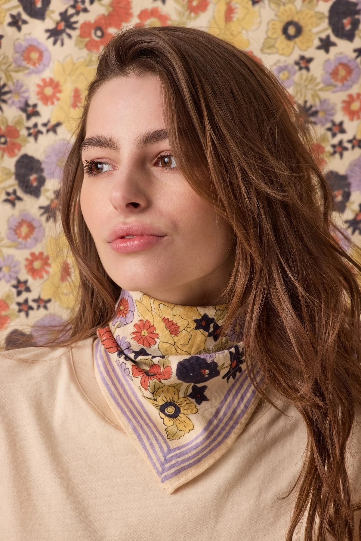 small-foulard-manika-joy-take-away-joy-iris-apaches