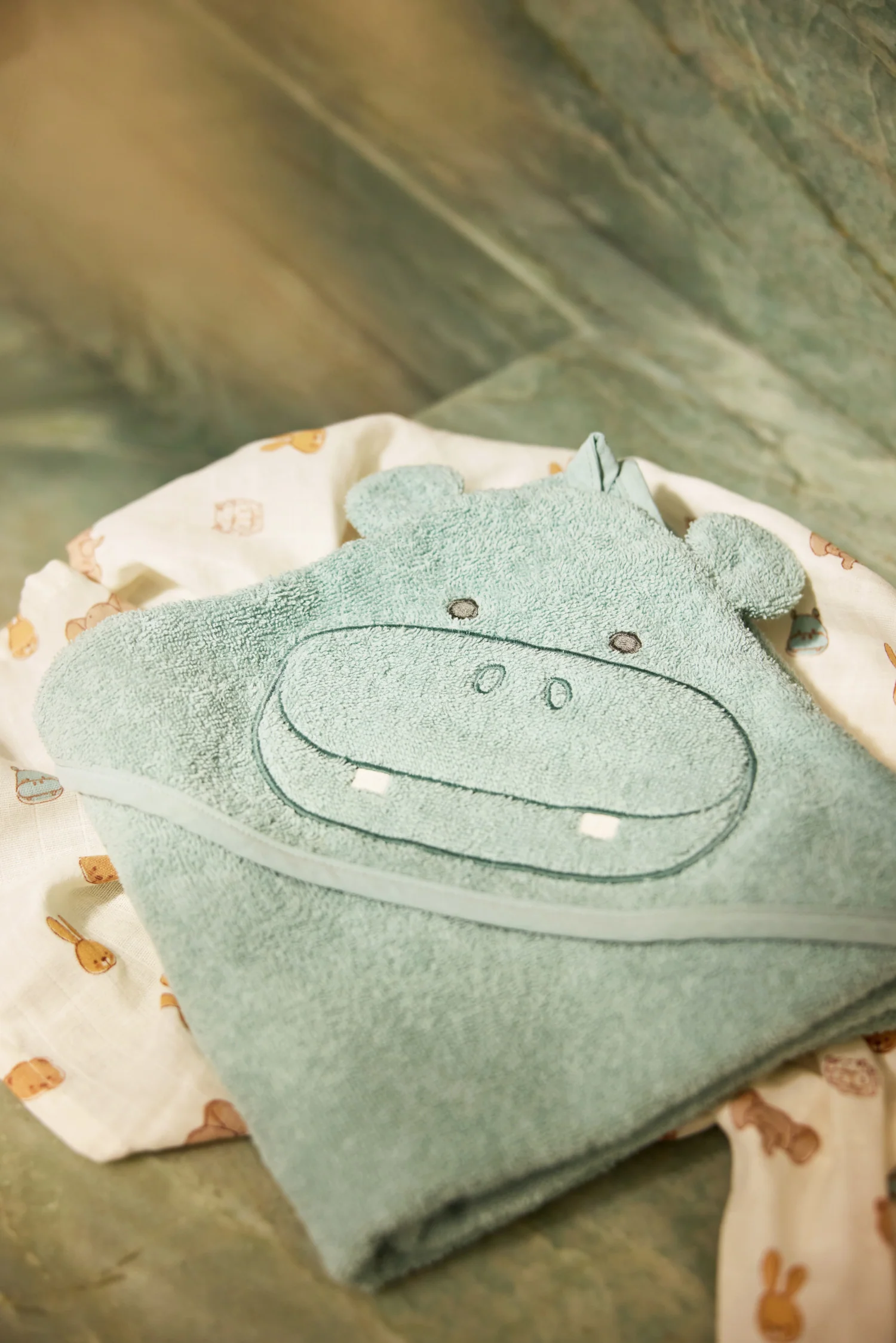 cape-de-bain-eponge-soft-happy-hippo-jollein
